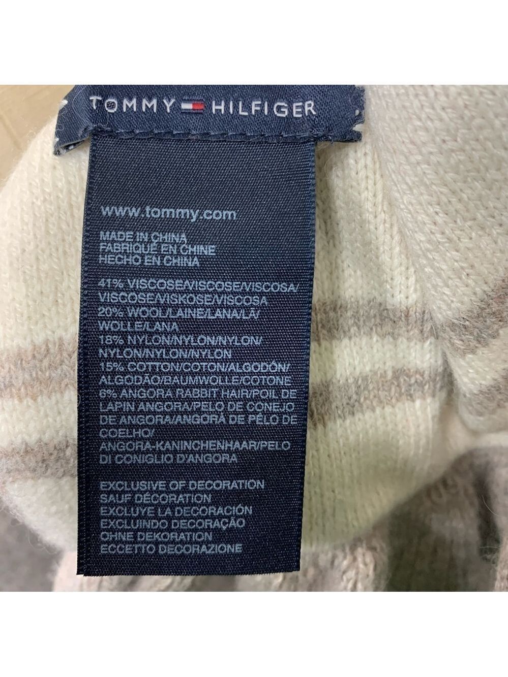 Tommy Hilfiger Knit Scarf Wrap O/S Tan red Scottish Plaid Wool Blend Ruffle Hem - Picture 9 of 13